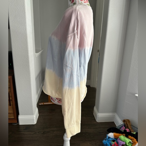 Rainbow tie dye patterned sweater medium spiritual gangster crew neck - Picture 4 of 13